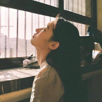 21张高清伤感唯美女生头像 把心事藏进头像里