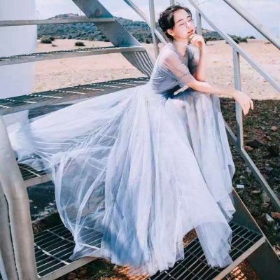 28张白裙女生唯美微信头像 高清好看直接用