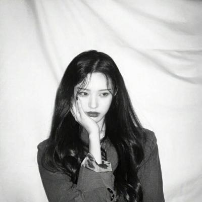 68张高清真人美女头像 日常氛围感拉满的女生头像素材
