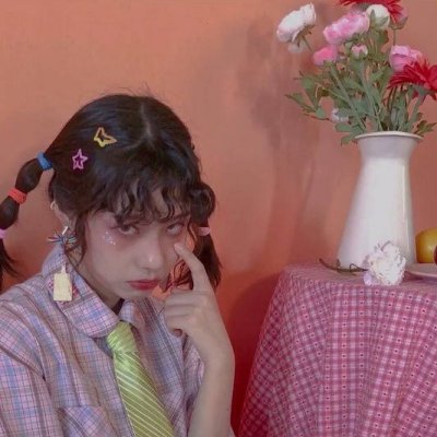 当下超火的时尚潮流女生头像 18张高清图合集