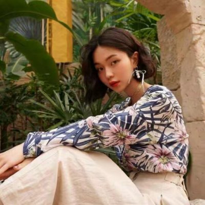 又酷又美的短发女生头像合集 20张氛围感拉满