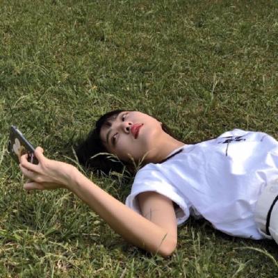 女生绿色系清新QQ头像来啦！24张高清唯美款任你挑