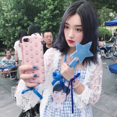 24张可爱萌系闺蜜头像 一人一张高清好看款