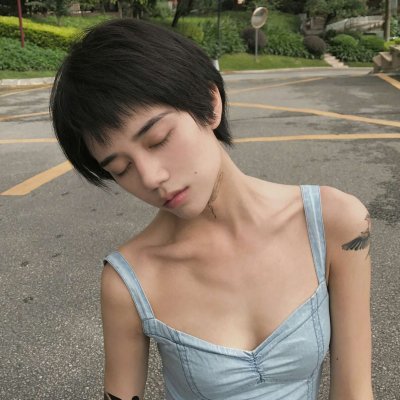 21张霸气酷感短发女生头像 高清无水印免费存