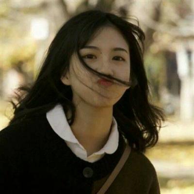 36张氛围感拉满的女生时尚头像合集