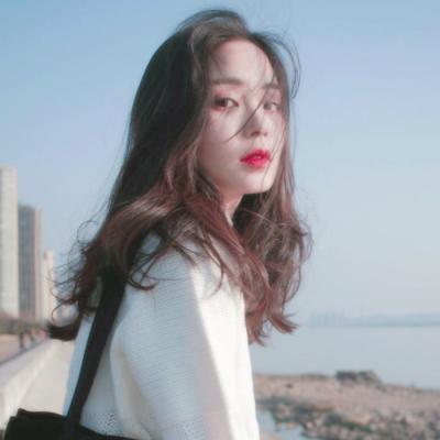 24张清新淡雅女生QQ头像 高清好看直接用