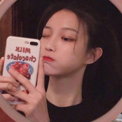 20张高清甜蜜可爱搞怪女生头像合集