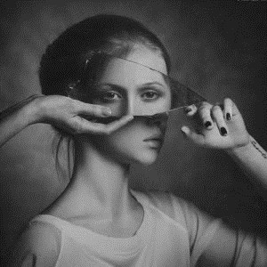 女生颓废情绪头像合集 13张高清氛围感女生头像