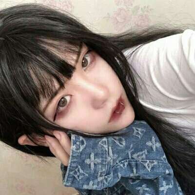 10张高清霸气时尚女生头像合集