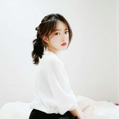 36张高清白色系女生头像 氛围感拉满的唯美头像合集