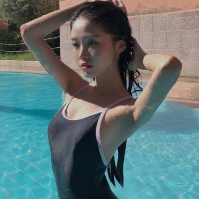 女生海边唯美头像合集！21张高清氛围感拉满的女生头像来了