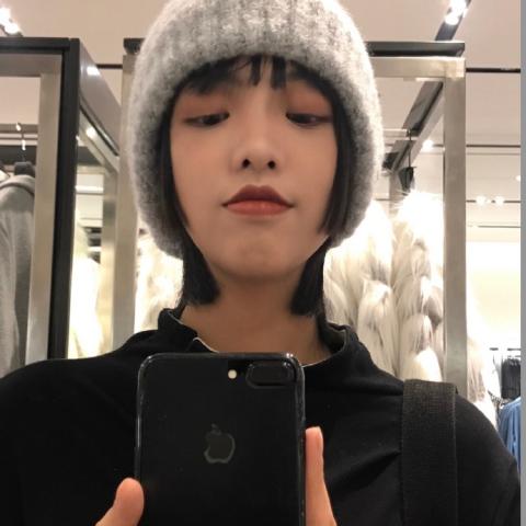 24张霸气御姐风女生头像 高清好看适合当微信头像