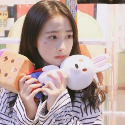 18张单纯清新感可爱女生头像合集