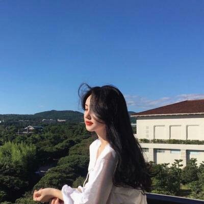 25张氛围感拉满的蓝色系女生头像 清新又有气质