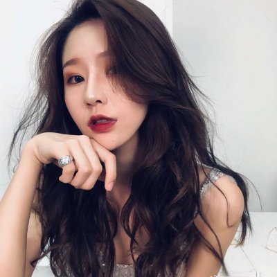 30张高清暗黑系女生个性头像 氛围感拉满