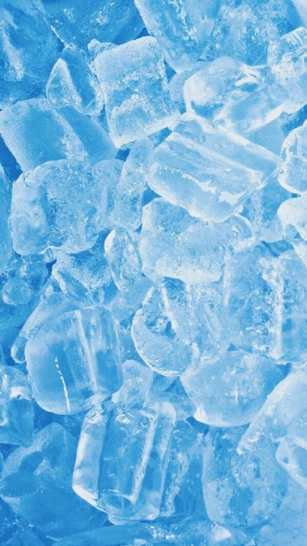 清爽感拉满！一组超适合夏天的冰块手机壁纸