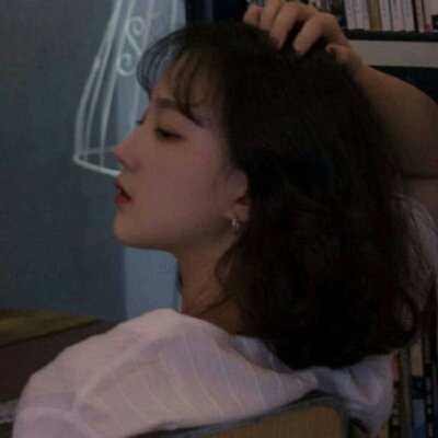 94张高清短发美女微信头像 好看又好挑的合集来啦