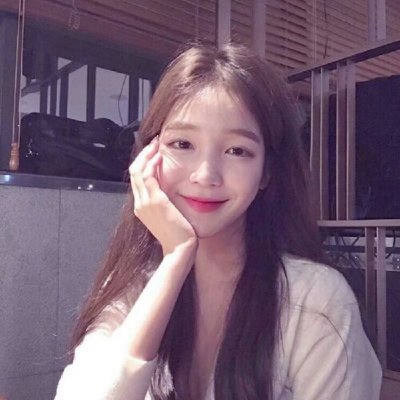 32张高清网红美女头像合集 好看的女生头像素材