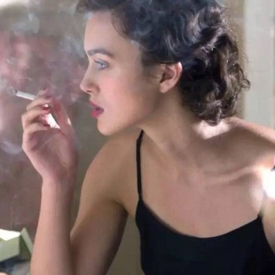 微博上超火的高清欧美女生头像 36张适合当微博头像的欧美女头合集