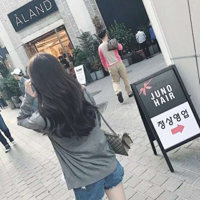 18张高清好看的时尚美女背影头像 女生头像素材合集