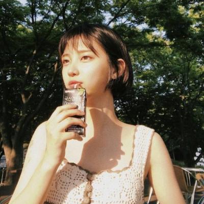 女生绿色系清新QQ头像来啦！24张高清唯美款任你挑