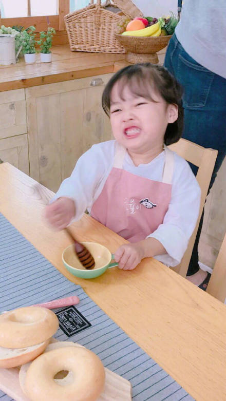 整理好了！近期热门手机壁纸合集来啦