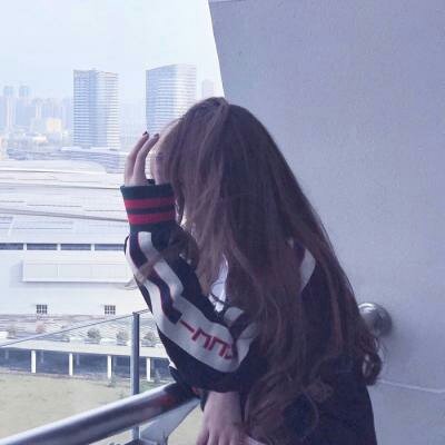 想找潮酷个性女生头像？这17张高清图直接拿捏氛围感