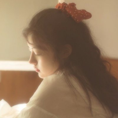 20张高清清纯少女可爱头像 软萌感拉满的女生头像合集