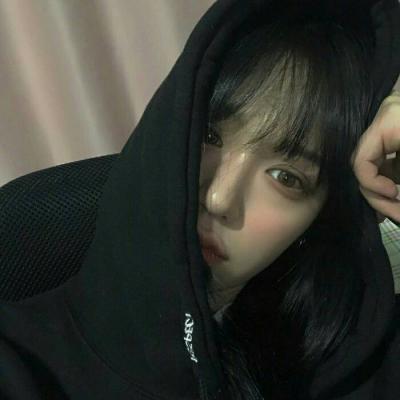 68张高清真人美女头像 日常氛围感拉满的女生头像素材