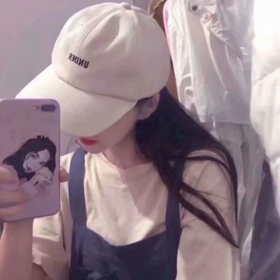 18张高清好看的女生戴帽子背影/侧脸QQ头像