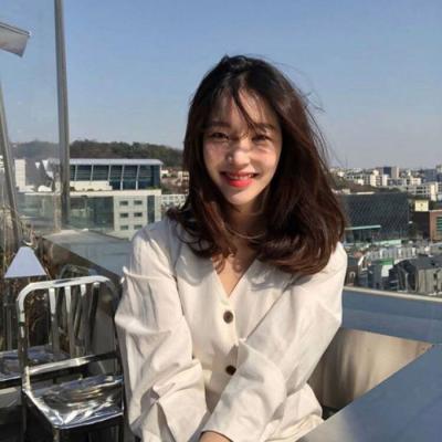 23张气质感拉满的女生唯美微信头像