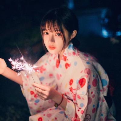 25张高清好看的女生古风真人头像合集