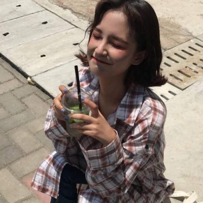 14张高清韩系可爱女生QQ头像 快换上你的专属头像