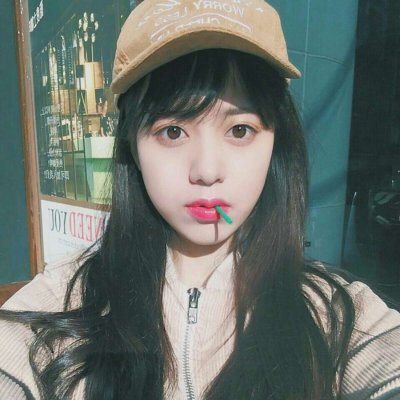 16张高清戴帽女生头像 氛围感拉满的唯美头像合集