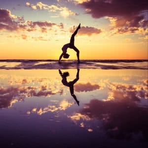 女生瑜伽意境头像合集 练瑜伽能调情绪还能变好看（共17张）