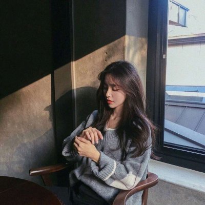 25张高清优雅意境女生头像合集 氛围感拉满