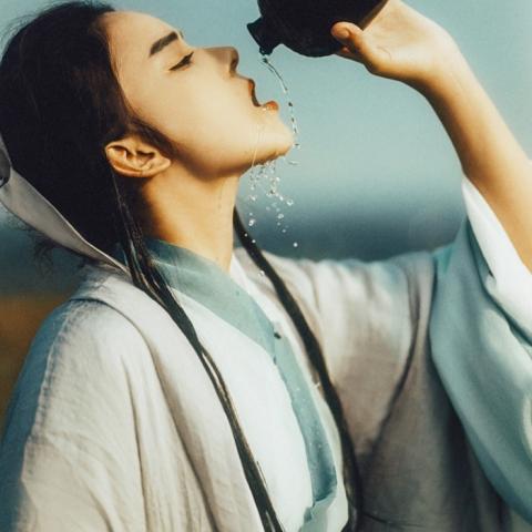 冷艳霸气古风武侠女生头像 19张高清侠气素材合集