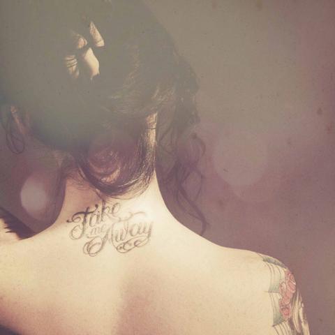 纹身女生微信头像来啦！19张高清好看的纹身女孩头像合集