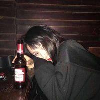 女生失落伤感暗色系头像合集 14张