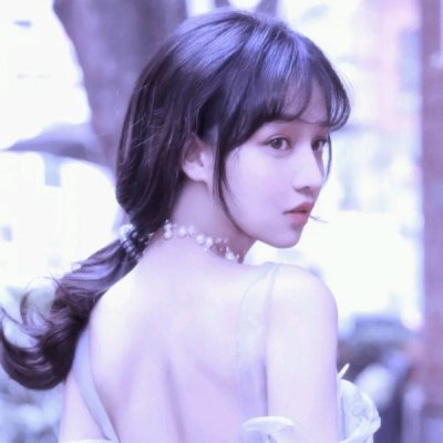 8张高清冷艳美女头像 自带高级感的女生头像合集