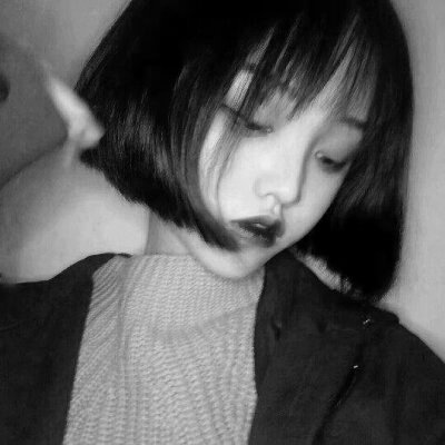 19张高清黑白丧系真人女生头像合集