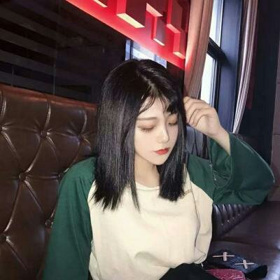 22张高清好看的女生短发QQ头像 个性氛围感拉满