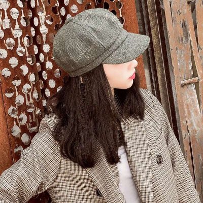 22张女生帽子控微信头像 高清又时尚