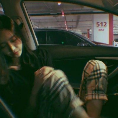 7张高清意境感拉满的女生伤感绝望头像合集