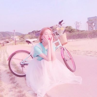 女生海边吹风头像合集 24张高清唯美度假风女生头像