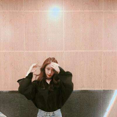 19张高清个性美女头像合集 好看的女生头像素材大全