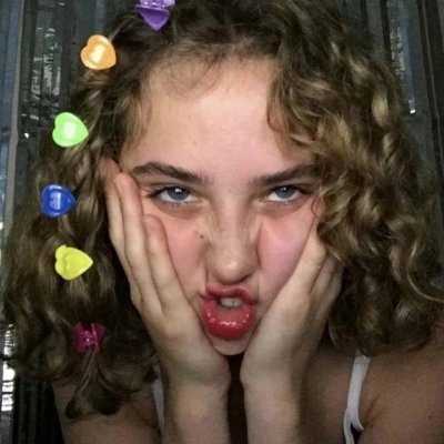 女生酷炫QQ头像合集！11张高清好看的酷飒女生头像