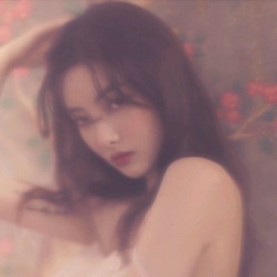 16张高清朦胧感女生头像合集 氛围感拉满的女生头像素材