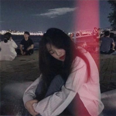 酷酷的伤感女头像合集 18张高清好看的酷感emo女头来了