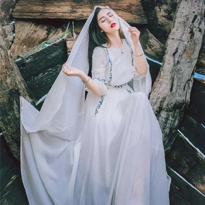 28张白裙女生唯美微信头像 高清好看直接用